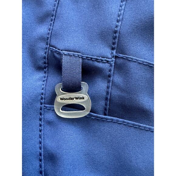 New ~ WONDER WINK W123 ~   Stylized V-Neck Scrub Top Size XS - Picture 7 of 11